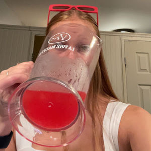 Meet your Posher, Sandrine